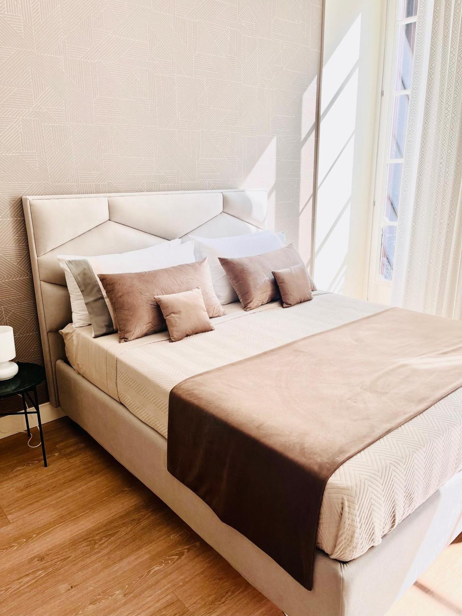 Piazza Amore Napoli Luxury Apartment Nel Cuore Di Napoli Exteriör bild